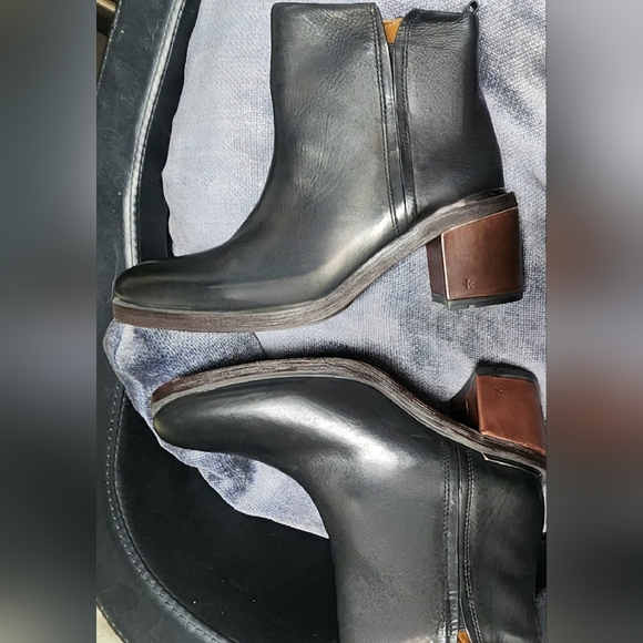 NEW NEVER WORN FRANCO SARTO HAND FINISHED LEATHER BOOTS 8.5 - Picture 6 of 16